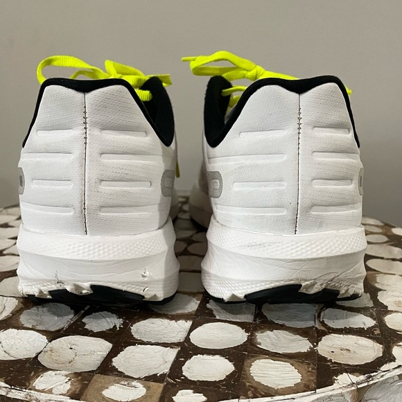 Brooks Men’s Launch 9 Running Shoes Size 10.5D White Pink Yellow - Picture 2 of 5